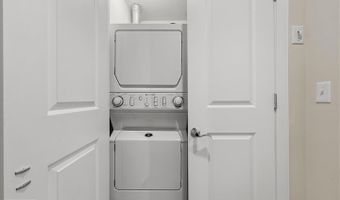 66 FRANKLIN St #418, Annapolis, MD 21401