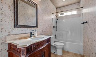 903 SW Edinburgh Ave, Bentonville, AR 72713