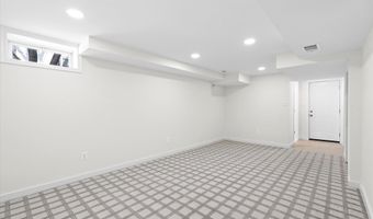 6913 WESTHAMPTON Dr, Alexandria, VA 22307