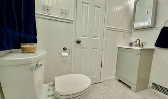 75 E Elm St, Alton, IL 62002