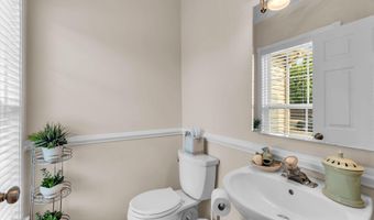 29 Tupelo Rd, Bayville, NJ 08721
