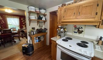 4658 N Croswell Rd, Alma, MI 48801