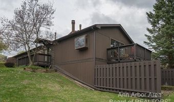 2520 Traver Blvd, Ann Arbor, MI 48105
