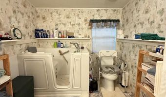 5109 SW 10TH St, Bell, FL 32619