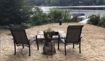 93 E Huntress Pond Rd, Barnstead, NH 03225