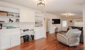 280 Ledgewood Way, Manchester, NH 03104