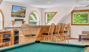 30 Beaver Bog Ln, Abbot, ME 04406