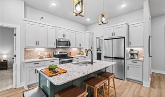 2 Stanhope Ln, Bella Vista, AR 72715
