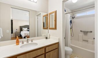 2412 Lake Forest St, Escondido, CA 92026