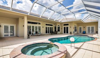 594 N Country Club Dr, Atlantis, FL 33462