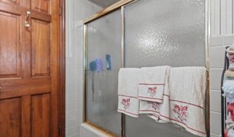 922 Warwick Tpke, Alloway, NJ 07421