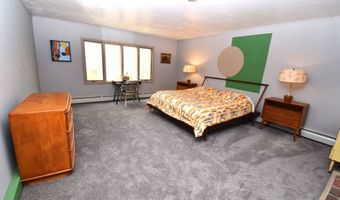 51 Ironworks Rd, Clinton, CT 06413