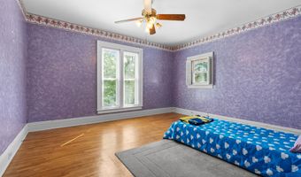 215 N Cedar St, Allegan, MI 49010