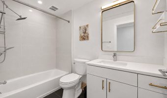 2310 4TH St NE 15, Washington, DC 20002