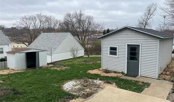 202 N Williams St, Anamosa, IA 52205