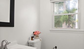 8470 NICOLE Ct, Annandale, VA 22003