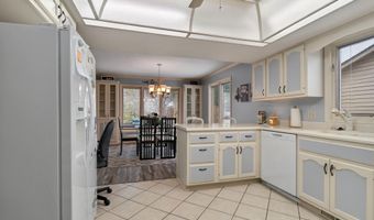 1122 Packard Pl, Auburn, IN 46706