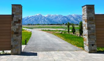 557 Wyatt Ln, Gardnerville, NV 89460