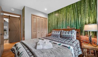 243 Ironwood Dr, Banner Elk, NC 28604