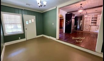 202 Bates St, Batesville, MS 38606