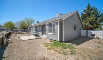 1702 Johns Cir, Fernley, NV 89408