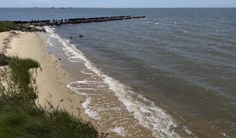 448 Seashore Dr, Atlantic, NC 28511