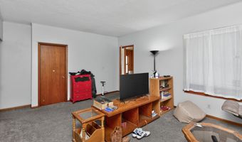 317 20th St 319, Ames, IA 50010