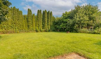 11 Crotteau St, Adams, MA 01220