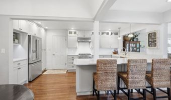 1420 CENTER St, Albany, OR 97322
