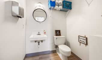98 Elm St 2, Cheshire, CT 06410