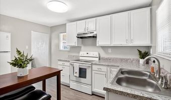 3868 Western Ave, Alton, IL 62002