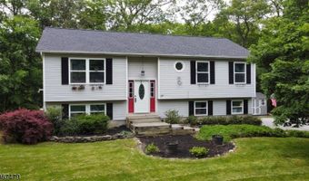 37 Evergreen Rd, Alloway, NJ 07461