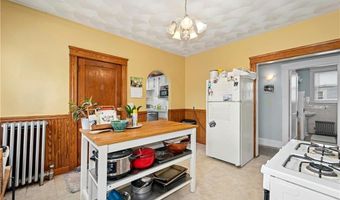 39 Ferncliff Ave, North Providence, RI 02911