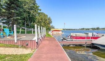 16431 Oak Hill Dr, Argentine, MI 48430