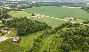 000 8TH St E, Andalusia, IL 61232
