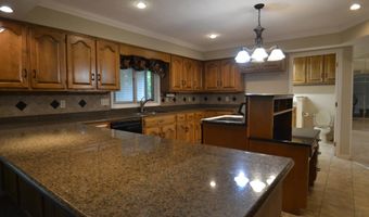 205 Collier Dr, Albertville, AL 35951