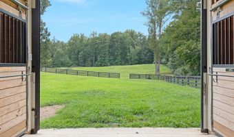 48 MADDOX Ln, Amissville, VA 20106
