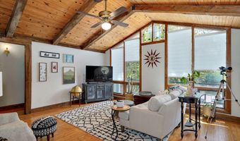 7681 N Farm Road 43, Ash Grove, MO 65604