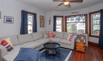 4 Newport Ave B2, Newport, RI 02840
