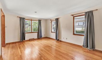 70 Sage Ave, Bridgeport, CT 06610
