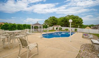 37 Hannah Lee Rd, Barnegat, NJ 08005