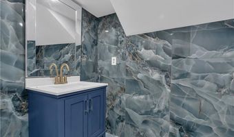 458 High St 3-L, Central Falls, RI 02863