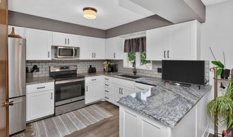 1201 SE Michael Dr, Ankeny, IA 50021