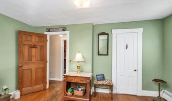 88 Harriman Hill Rd, Raymond, NH 03077