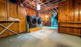 42 Mechanic St, North Smithfield, RI 02896