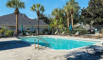 6801 CAMBRIDGE PARK Dr, Apollo Beach, FL 33572
