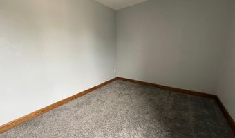 136 1st Ave, Alden, MN 56009