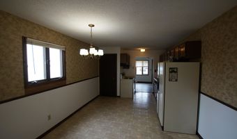 911 S Aldrich St, Aberdeen, SD 57401