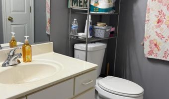 607 Aydlett Rd, Aydlett, NC 27916