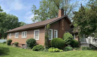 766 W Clark St, Berne, IN 46711